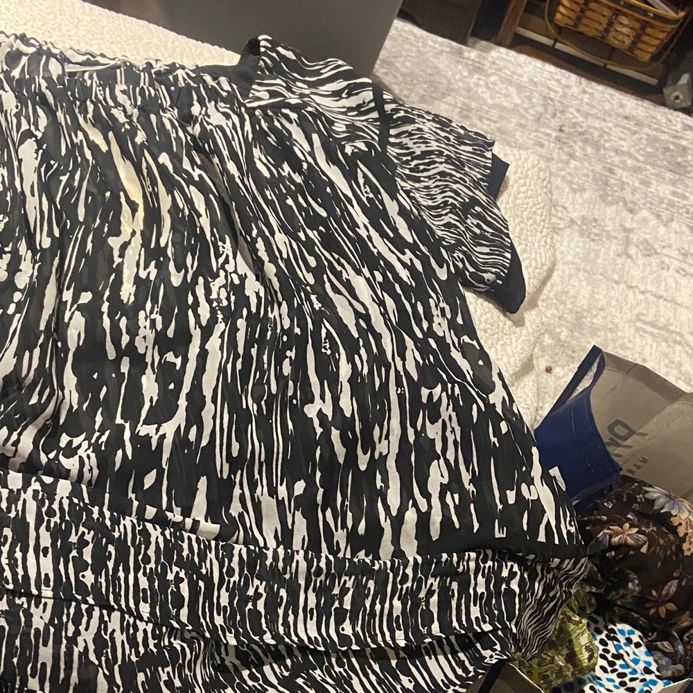 Avenue Monochrome Zebra Print Top